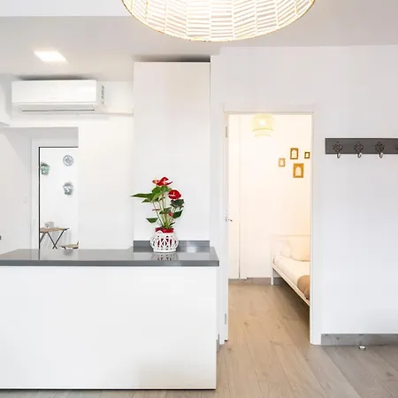 Warm Central Apartment Albayzin - Free Parking 15 Min Away Granada Exterior photo